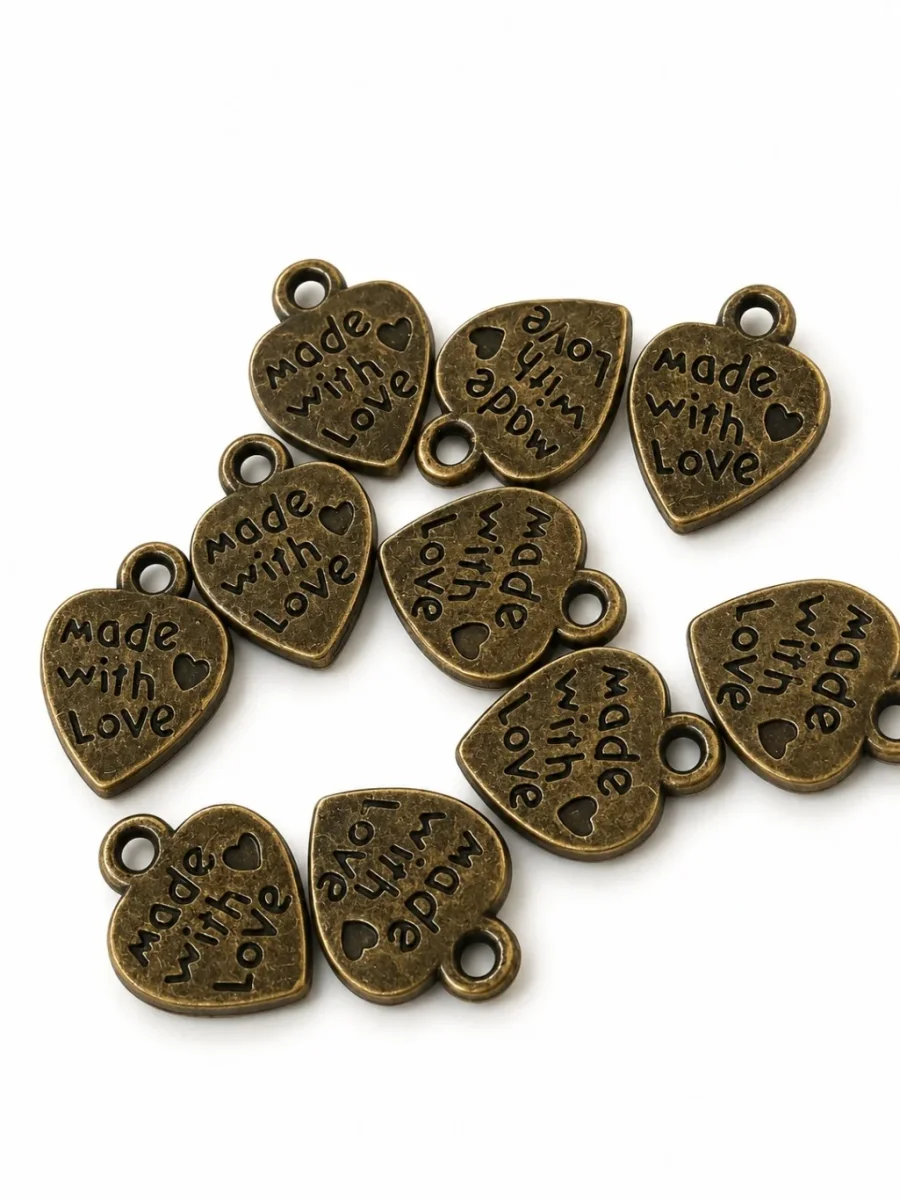 Berlock/märkning "made with Love" 5-pack